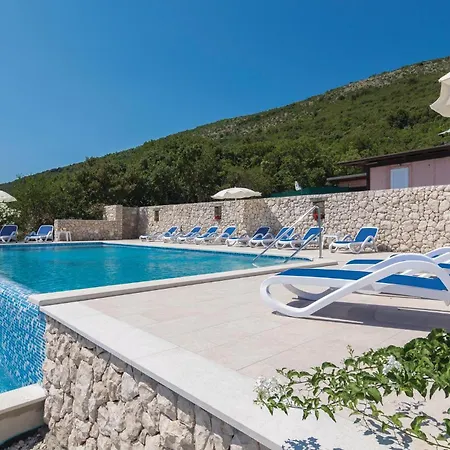 Apartment In Labin With Wifi Ravni