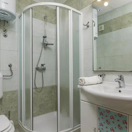 1 Bedroom Front In アパート